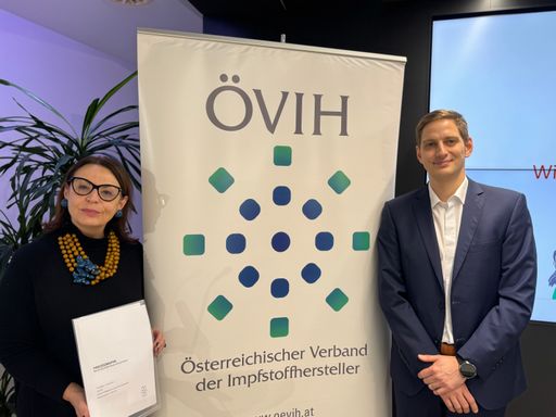 vlnr: Mag.a Renée Gallo-Daniel, Präsidentin des
Österreichischen Verbandes der Impfstoffhersteller (ÖVIH); Dr.
Christoph Jandl, Generalsekretär des Österreichischen Verbandes der
Impfstoffhersteller (ÖVIH)