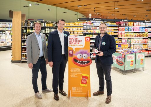  v.l.: Christoph Enzinger (Abteilungsleiter Vertriebsentwicklung &
- support), MPreis-Geschäftsführer Ingo Panknin und Ulrich Theilmann
(Ressortleiter für Digitalisierung) stellten die neue MPreis
Kunden-App vor.