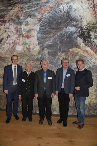 Vorschau Bild von Heiltherme GF Gernot Deutsch mit Vertretern der
Politik