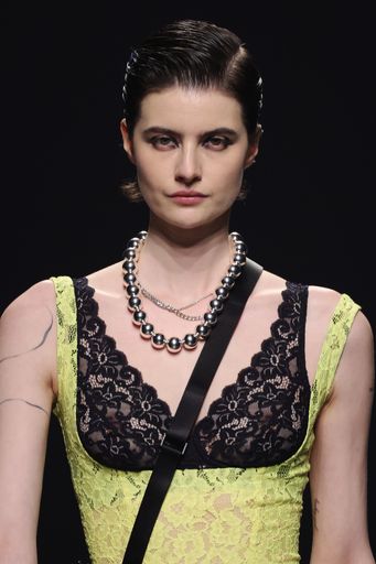  rebekka ruétz: Kraftvoll und magisch, so zeigen sich gemeinsam
die Kreationen von rebekka ruétz und der Schmuck von Bijou Brigitte
February 07, 2024 in Berlin, Germany. (Photo by Andreas Rentz/Getty
Images for Rebekka Ruetz) Bildnutzung: - bis 30. Juni 2024 -
ausschließlich zur redaktionellen Nutzung - nur bei Nennung der
Quelle und des Urhebers / Die Verwendung dieses Bildes für
redaktionelle Zwecke ist unter Beachtung aller mitgeteilten
Nutzungsbedingungen zulässig und dann auch honorarfrei.
Veröffentlichung ausschließlich mit Bildrechte-Hinweis.