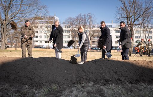 Vorschau Bild von Spatenstich zum Neubau des Stellungsgebäudes in
Wien.