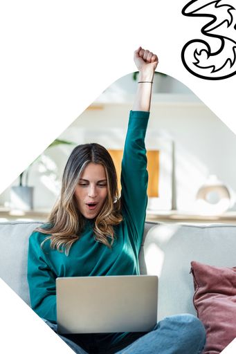 Drei startet neue Internet- und Smartphonetarife
ohne jährliche Servicepauschale: - FIX Internettarife jetzt
Glasfaser-ready: freier Wechsel zur neuesten Technologie möglich,
jetzt 6 Monate gratis*. - Unlimitierte 5G Daten in allen Tarifen mit
Smartphone. - Ereignisabhängige Servicegebühren statt jährlicher
Servicepauschale bei allen neuen Tarifen. - Unlimited Mix:
Zusätzlich 10% Rabatt auf die monatlichen Grundentgelte ab zwei
Tarifen. Mehr auf www.drei.at/internet und www.drei.at/unlimited