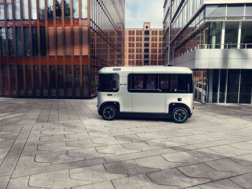 The HOLON Mover is a fully electric and autonomous vehicle for
use on public roads. It is one of the world's first movers with
automotive standards - leading the way in safety, driving comfort
and production quality. Source: HOLON / Die Verwendung dieses Bildes
für redaktionelle Zwecke ist unter Beachtung aller mitgeteilten
Nutzungsbedingungen zulässig und dann auch honorarfrei.
Veröffentlichung ausschließlich mit Bildrechte-Hinweis.