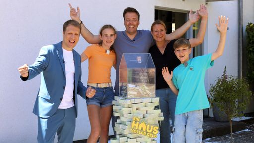 Vorschau Bild von Oliver Pocher (li.) mit Luisa, David, Anne und Henri. / Die
Verwendung dieses Bildes für redaktionelle Zwecke ist unter
Beachtung aller mitgeteilten Nutzungsbedingungen zulässig und dann
auch honorarfrei. Veröffentlichung ausschließlich mit
Bildrechte-Hinweis.