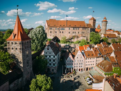 Kaiserburg Nürnberg © Kristof Göttling / Die Verwendung dieses
Bildes für redaktionelle Zwecke ist unter Beachtung aller
mitgeteilten Nutzungsbedingungen zulässig und dann auch honorarfrei.
Veröffentlichung ausschließlich mit Bildrechte-Hinweis.