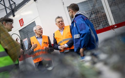 Betriebsbesuch bei Austria Email / Produktion