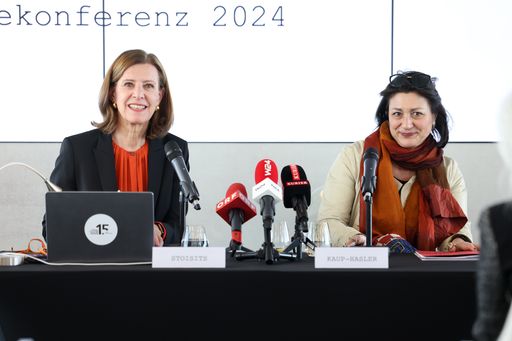 Vorschau Bild von Marijana Stoisits, Geschäftsführerin der Vienna
Film Commission und Veronica Kaup-Hasler, Amtsführende Stadträtin
für Kultur und Wissenschaft in Wien