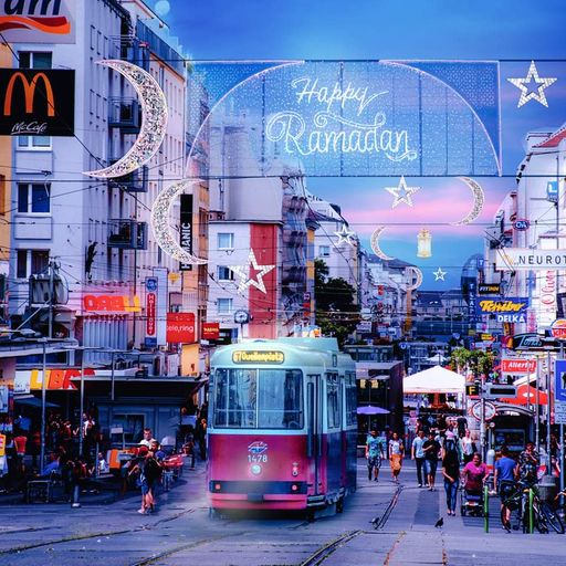 Das Bild zeigt ein Photoshop-Mock-up einer
Ramadan-Dekoration auf den Straßen, begleitet von der klaren
Forderung nach ihrer Umsetzung.