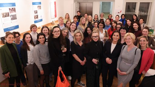 Vorschau Bild von Das Interesse an der "Ask Me
Anything"-Veranstaltung im Presseclub Concordia war groß.