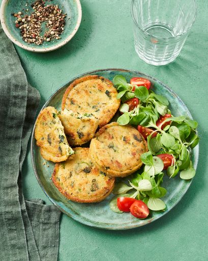 Vorschau Bild von Fleischlose Küche ist alles andere als langweilig:
Die aktuellen Green Cuisine Neuheiten (Zucchini-Käse Laibchen,
vegane „Chicken“ Nuggets mit „Cheese“-Alternative) eröffnen neue
Geschmackswelten.