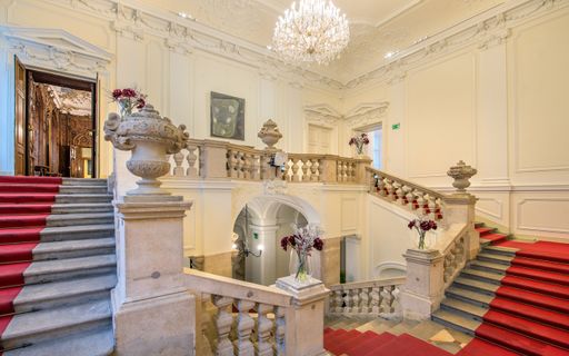  Im pittoresken Palais Schönborn präsentiert Dayholi am 4. April
den VR-Dome und ermöglicht Reisen in ferne Regionen.