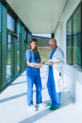 Im Kampf um Atemluft – rund 400.000
Österreicher:innen sind betroffen – Dunkelziffer noch viel höher!
Internationale COPD-Studie startet am Karl Landsteiner Institut für
Lungenforschung