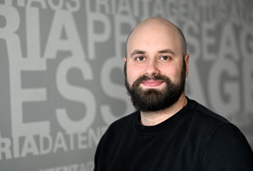 APA-Faktencheck-Leiter Florian Schmidt: "Mit
ANALYSIS stärken wir die gesamtgesellschaftliche Media Literacy und
das Bewusstsein für die Notwendigkeit von Fact Checking."