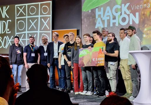 Das Gewinnerteam überzeugte mit innovativen Ideen
bei der Challenge der Häuser zum Leben „Digitale Pflegedokumentation
mit Spracherkennung“ beim 48-Stunden-Wettbewerb Hackathon VIENNA
„Corporate Coding for Sustainability“.
