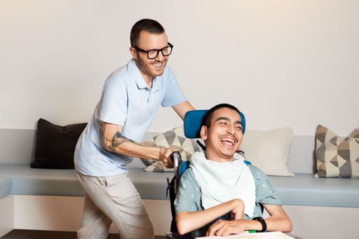 Im trend-Ranking der „Top Arbeitgeber Österreich
2024“ belegt die gemeinnützige Organisation den ersten Platz in der
Sparte „Krankenkassen, Gesundheit und Soziales".