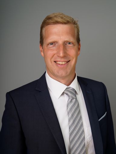 Thomas Haveneth, Geschäftsführer agineo GmbH / Weiterer Text über
ots und www.presseportal.de/nr/130109 / Die Verwendung dieses Bildes
für redaktionelle Zwecke ist unter Beachtung aller mitgeteilten
Nutzungsbedingungen zulässig und dann auch honorarfrei.
Veröffentlichung ausschließlich mit Bildrechte-Hinweis.
