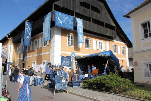 Beim jährlichen Färbermarkt in Gutau steht der
traditionelle "Blaudruck" im Mittelpunkt.