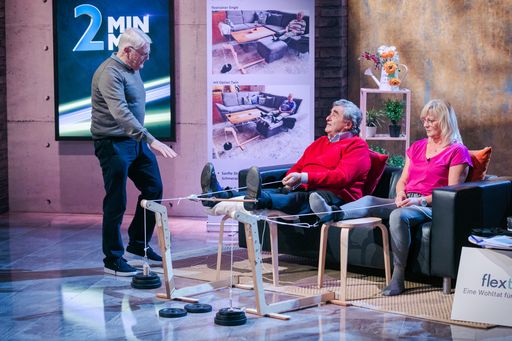 Vorschau Bild von Herr Grabner hat den flextrainer während der
Ausstrahlung bei 2min 2mio ausgiebig getestet.