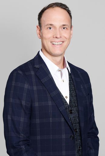  Christian Kucher (45) übernahm mit 1. April 2024
die Regionalleitung Süd-West der Aktuell-Gruppe, einem der größten
Versicherungsvermittler Österreichs.
