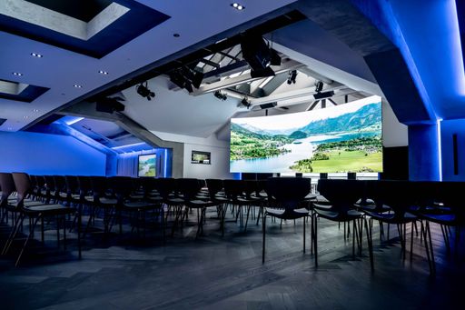  The Signature Stage No. 1, Meetings neu denken.