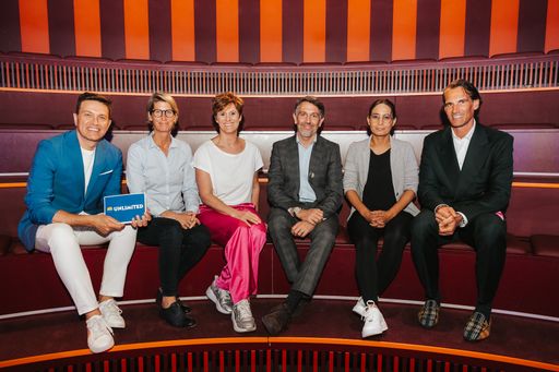  (v.l.) Moderator Robert Steiner, Charlotte Hager
(Bedürfnis-, Motiv- und Changeforscherin, CEO comrecon brand
navigation), Astrid Weinwum-Wilhelm (Präsidentin Pride Biz Austria),
Alvaro Alonso (General Manager Beiersdorf Österreich & Eastern
Europe), Katharina Kacerovsky-Strobl (Geschäftsführerin Stonewall/
Veranstalterin VIENNA PRIDE) und Thomas Schwabl (Gründer und
Geschäftsführer marketagent)