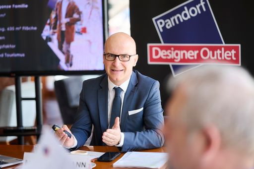  Das führende Designer Outlet Zentraleuropas begeistert Touristen
aus aller Welt