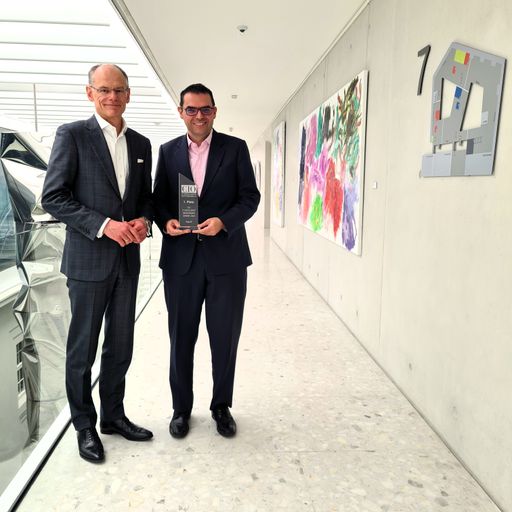 Walter Oblin, Generaldirektor-Stellvertreter,
Vorstand für Brief & Finanzen, Österreichische Post AG, mit Horst
Ulrich Mooshandl, Chief Information Officer (CIO), Österreichische
Post AG.