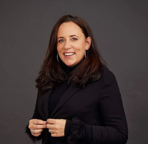 Portrait von Dr. Andrea Fruhstorfer