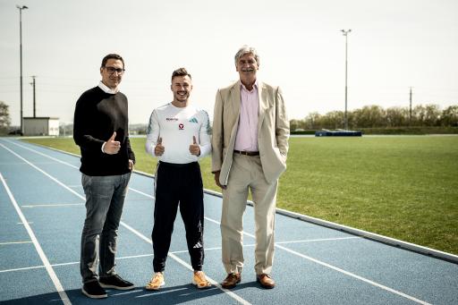  Haemo Pharma Inhaber Mag. Markus Mateyka und Prof.Dr.Peter
Mateyka mit Profi-Sprinter Markus Fuchs