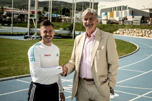 Vorschau Bild von Markus Fuchs und Prof. Dr. Mateyka (Inhaber von Haemo Pharma und
ehemaliger österreichischer Rekordhalter im Laufsport)