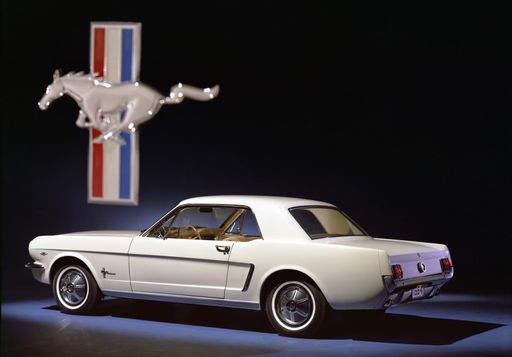 Gen#1 1965 Ford Mustang / Die Verwendung dieses
Bildes für redaktionelle Zwecke ist unter Beachtung aller
mitgeteilten Nutzungsbedingungen zulässig und dann auch honorarfrei.
Veröffentlichung ausschließlich mit Bildrechte-Hinweis.