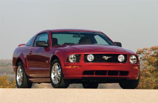 Vorschau Bild von Gen#5 2005 Ford Mustang / Die Verwendung dieses
Bildes für redaktionelle Zwecke ist unter Beachtung aller
mitgeteilten Nutzungsbedingungen zulässig und dann auch honorarfrei.
Veröffentlichung ausschließlich mit Bildrechte-Hinweis.