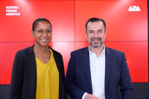  Maimuna Mosser, Country Director Google Austria und
Clemens Pig, Geschäftsführer der APA
