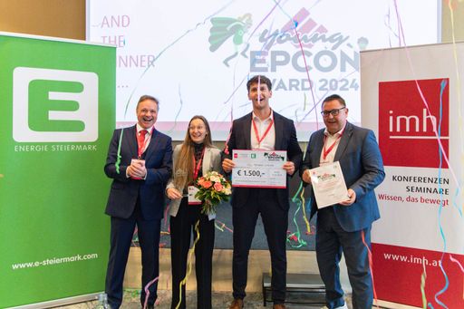 Vorschau Bild von Das Gewinner-Team freut sich über die Auszeichnung.