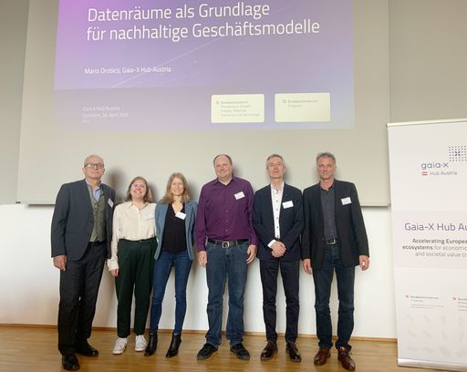 v.l.n.r.: Helmut Leopold (AIT), Julia Schmelz
(AIT), Veronika Siska (AIT), Ralph Hoch (DFV), Mario Drobics (AIT),
Robert Merz (DFV)