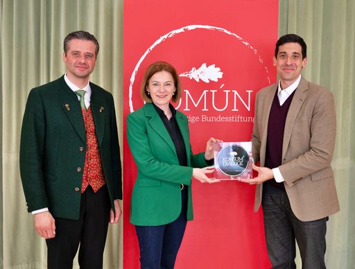 Vorschau Bild von Landesrätin Simone Schmiedtbauer besuchte die HBLA
für Forstwirtschaft