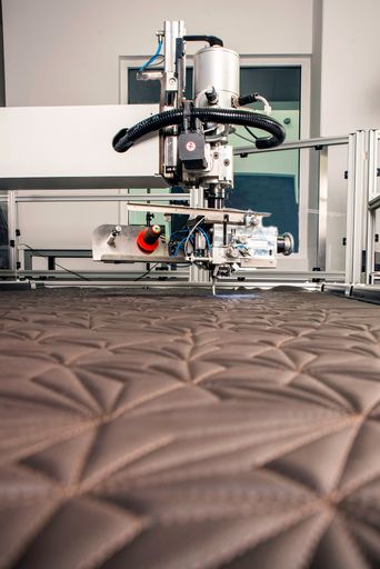 Vorschau Bild von Vollautomatischer Stickautomat