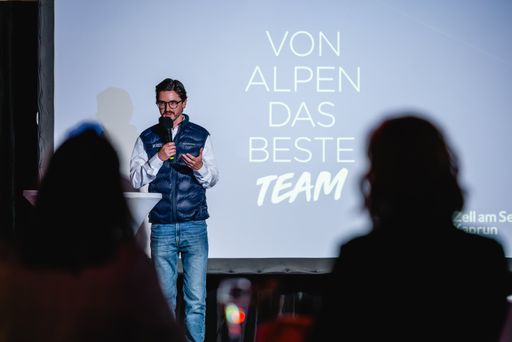  Manuel Resch, Geschäftsführer der Zell am See-Kaprun Tourismus
GmbH, präsentiert die innovative Employer Branding Strategie.