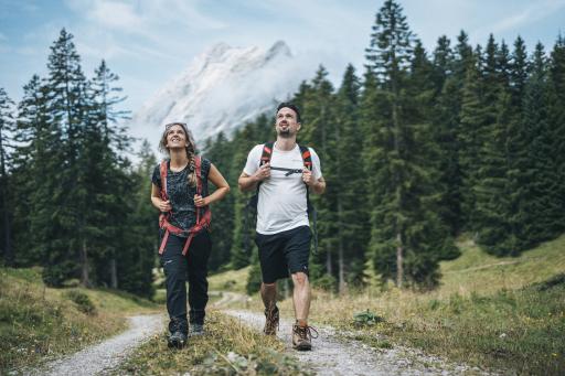  Der neue Weitwanderweg in der Region Hall-Wattens
eignet sich perfekt für Genusswanderer
