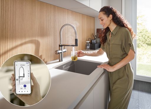 Vorschau Bild von Die BLANCO UNIT steht für funktional und gestalterisch
miteinander harmonierende Systeme aus Becken, Highend-Armaturen,
Wasserveredelung mit Quellkohlensäure, Filtration, Kühlung, kochend
heißem Wasser auf Knopfdruck sowie ergänzenden Accessoires bis hin
zur Abfall- und Unterschrankorganisation in der Küche.