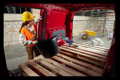 Vorschau Bild von Das Laderaumvolumen des neuen Ford Transit Connect beträgt nun
3,1 Kubikmeter beim Radstand L1 und satte 3,7 Kubikmeter beim L2. /
Weiterer Text über ots und https://www.ots.at/pressemappe/DE143363 /
Die Verwendung dieses Bildes für redaktionelle Zwecke ist unter
Beachtung aller mitgeteilten Nutzungsbedingungen zulässig und dann
auch honorarfrei. Veröffentlichung ausschließlich mit
Bildrechte-Hinweis.