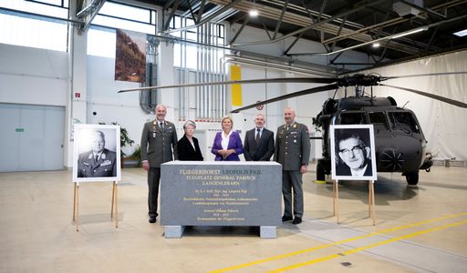 Langenlebarn, Niederösterreich, Österreich
.Umbenennung des Fliegerhorst BRUMOWSKI in Fliegerhorst Leopold
Figl Flugplatz General Pabisch am 16. Mai 2024