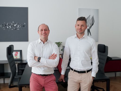 Manuel Hörl und Dimitri Nabatov, hier im Wiener
Office von V_labs