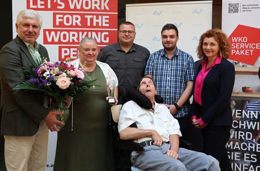  Wilbirg Prohaska erhält Pflegepreis 2024 der AUVA