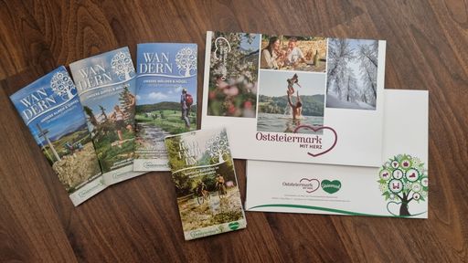 Vorschau Bild von Neuen Drucksorten des Tourismusverbandes
Oststeiermark: Wanderbroschüren, Radkarte und Imageheft.