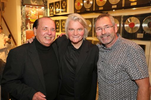 v.l. Falco Stiftungsmanager Wolfgang Kosmata, Falco-Producer Rob
Bolland, Falco Stiftungsvorsitzender Ronald Seunig
