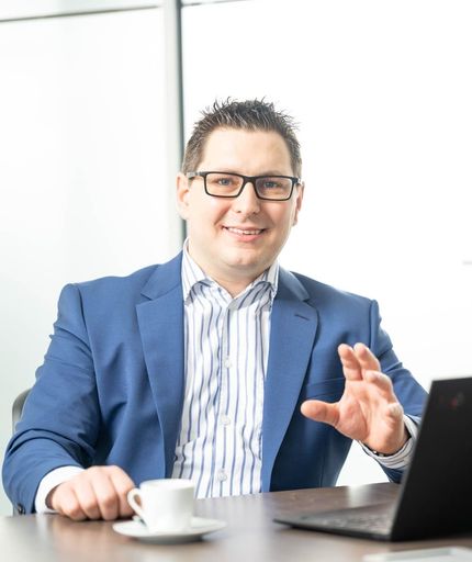  Dr. Günther Gratzl, Managing Director, Plastrans
Technologies GmbH