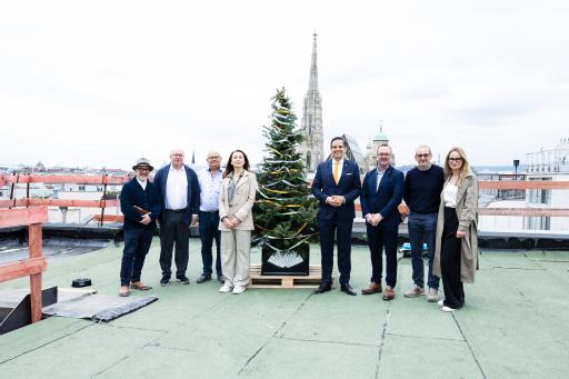 Vorschau Bild von (v.l.n.r.) Martin Goddard, Dimitry Vallen, Martin
Hagenauer, Edita Vallen, Dominik G. Reiner, Matthew Davis, Sergio
Gil Lopez, Ieva Shoker