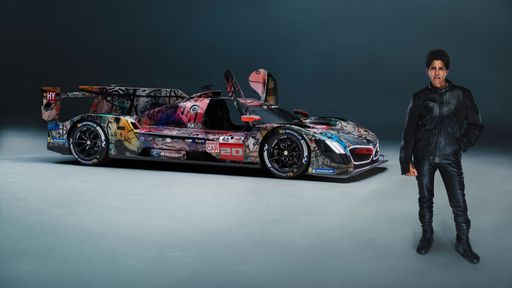 20th BMW Art Car with artist Julie Mehretu. Photo: Tereza
Mundilová © BMW AG / Weiterer Text über ots und
www.presseportal.de/nr/28255 / Die Verwendung dieses Bildes für
redaktionelle Zwecke ist unter Beachtung aller mitgeteilten
Nutzungsbedingungen zulässig und dann auch honorarfrei.
Veröffentlichung ausschließlich mit Bildrechte-Hinweis.