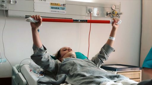 Vorschau Bild von Nach ihrem schweren Unfall in Macau im November 2018 kämpft sich
Sophia Schritt für Schritt zurück. / Weiterer Text über ots und
www.presseportal.de/nr/6605 / Die Verwendung dieses Bildes für
redaktionelle Zwecke ist unter Beachtung aller mitgeteilten
Nutzungsbedingungen zulässig und dann auch honorarfrei.
Veröffentlichung ausschließlich mit Bildrechte-Hinweis.